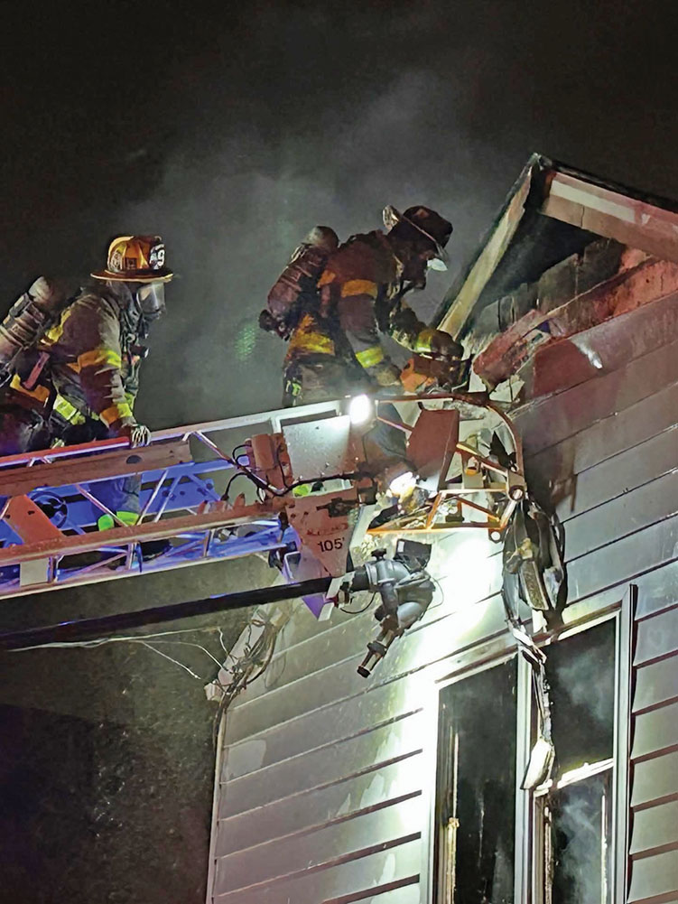 2 FFs Injured at Norfolk Blaze – Fire News